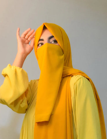 Half naqab-mustard